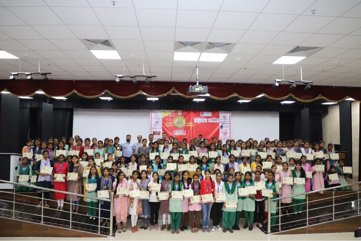 प्रभात खबर प्रतिभा सम्मान: सरायकेला में 10वीं-12वीं बोर्ड की करीब 400 प्रतिभाएं हुईं सम्मानित