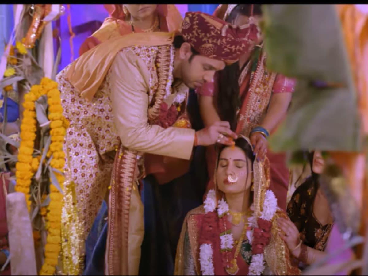 'गवनवा के साड़ी' का कॉन्सेप्ट है अलग, 3 दिन में ट्रेलर को मिले इतने लाख व्यूज