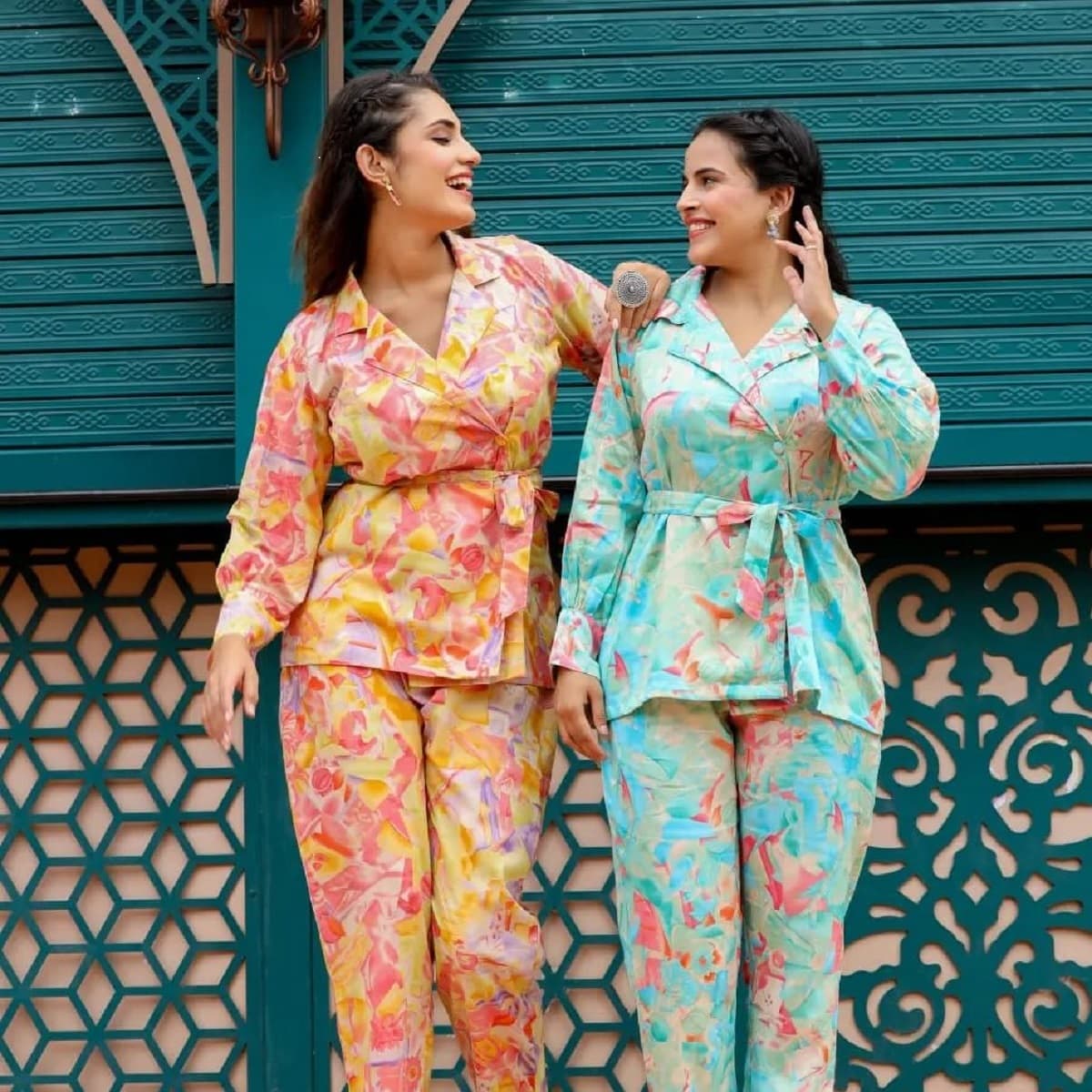 Fashion & Style : आपके को-ऑर्ड सेट को लोगों ने समझ लिया नाइट सूट ! अपनाएं इन्हें कैरी करने के स्टाइलिश तरीके 
