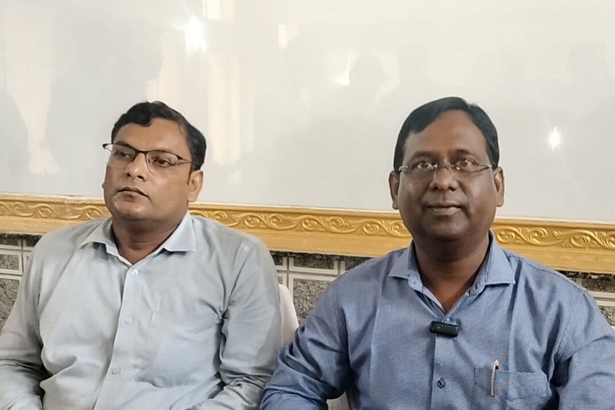 NEET UG Paper Leak 2024: हजारीबाग में ई-रिक्शा से बैंक भेजे गए थे नीट के प्रश्न पत्र, बोले-एनटीए के सिटी को-ऑर्डिनेटर डॉ एहसान
