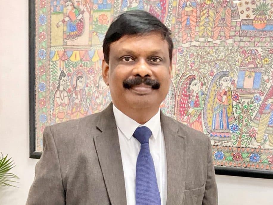 Education In Bihar: शिक्षकों की पुलिसिंग के पक्ष में नहीं एस सिद्धार्थ, सिस्टम में दिखेगी गड़बड़ी तो करेंगे सख्ती