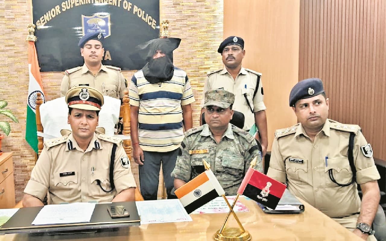 STF के हत्थे चढ़े कुख्यात नक्सली गुरुजी, गया-औरंगाबाद में 11 मामले हैं दर्ज