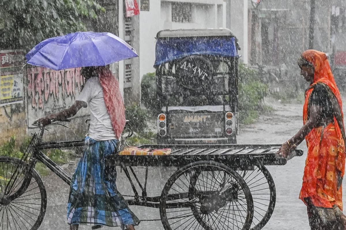 Weather Forecast : दिल्ली में भारी बारिश, जानें यूपी-बिहार सहित देश के अन्य राज्यों के मौसम का हाल