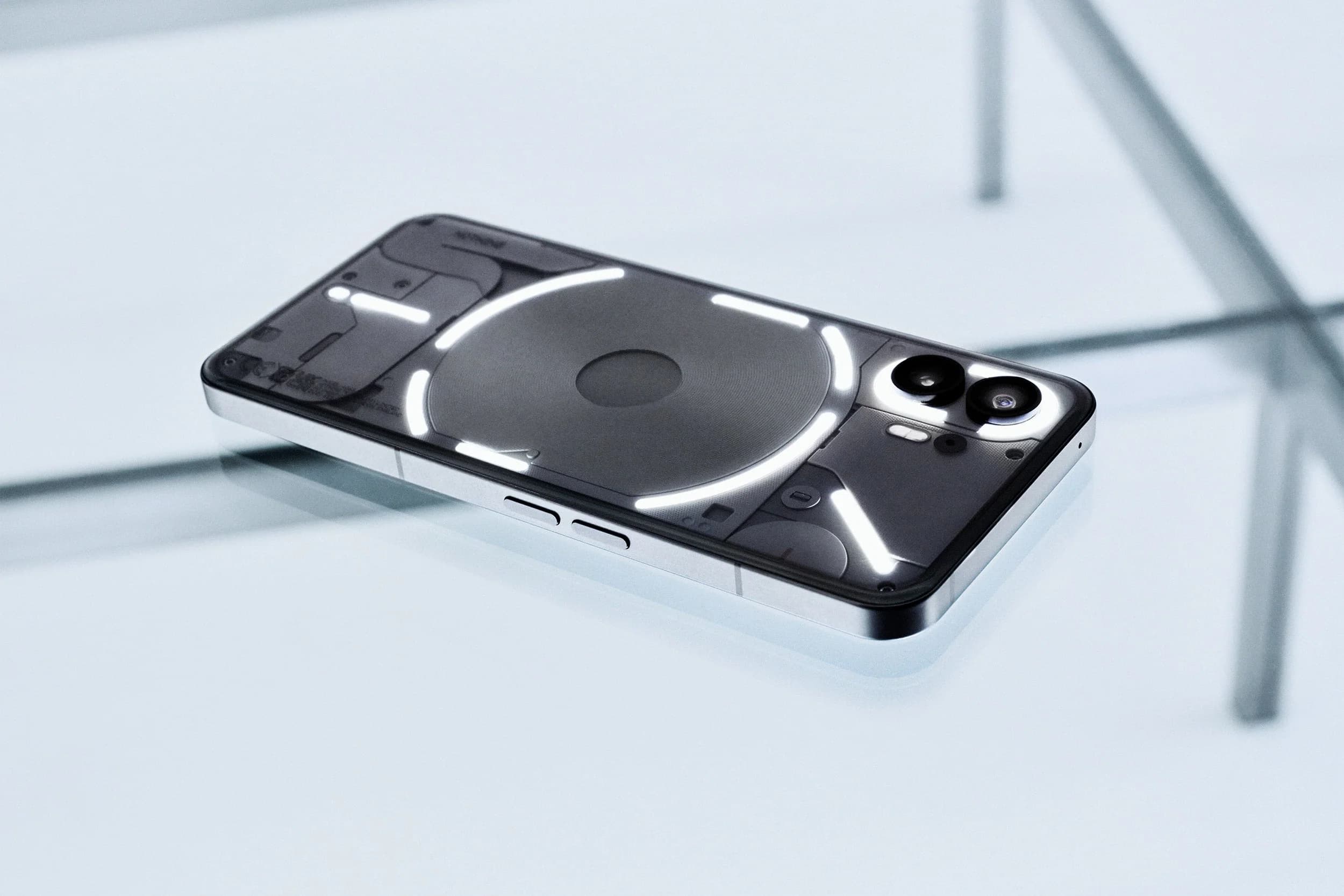 Flipkart Sale: फ्लिपकार्ट सेल में 6,099 रुपये में मिल रहा नथिंग का यह धांसू फोन, जानें क्या है खास ऑफर और डील