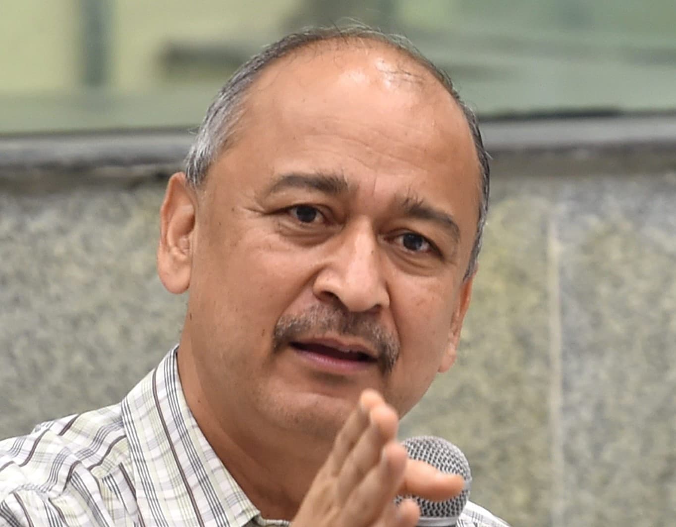 जानें कौन हैं प्रदीप सिंह खरोला, जिन्हें बनाया गया एनटीए का नया DG