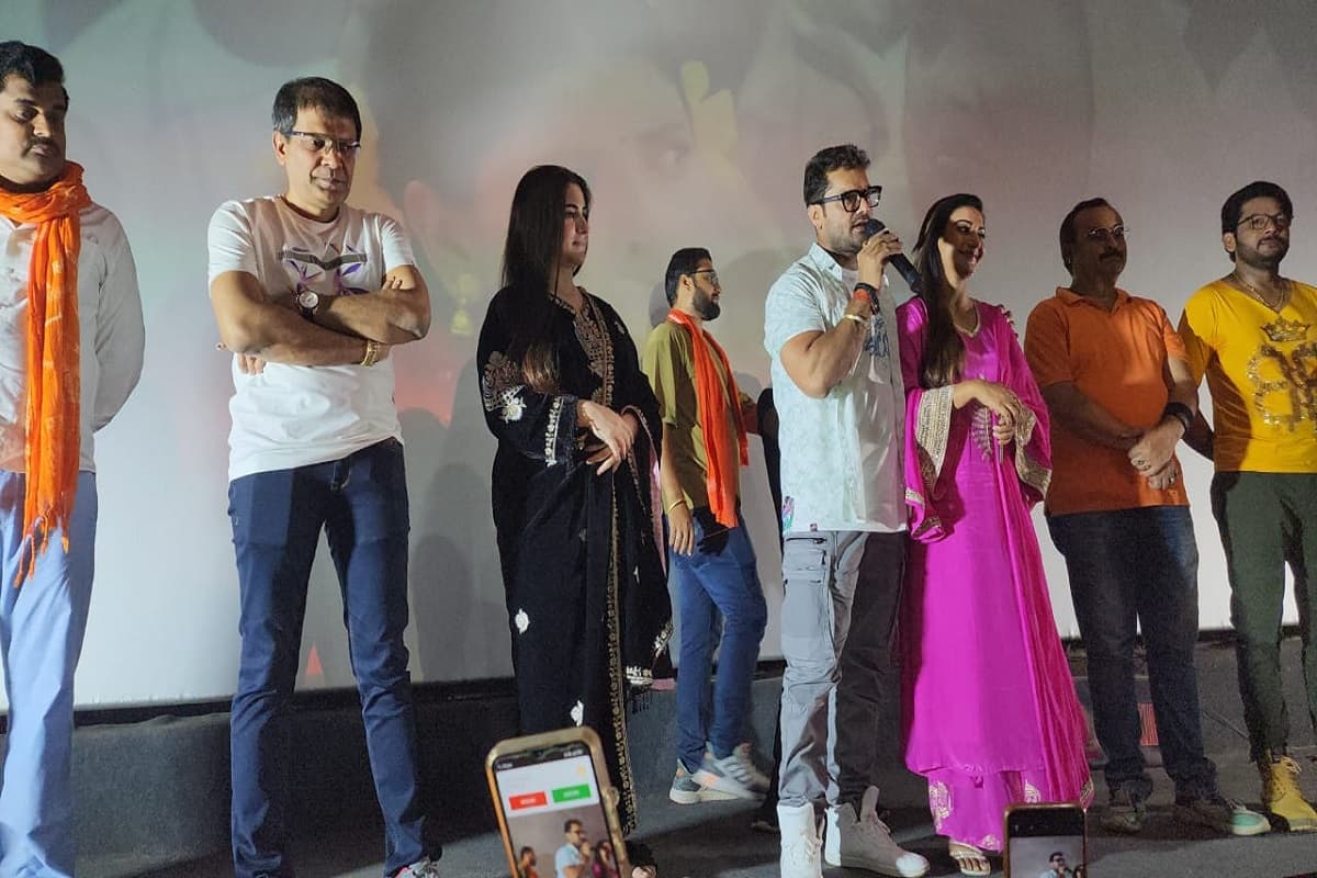 Bhojpuri Film : सुपर स्टार खेसारीलाल यादव की फिल्म "रंग दे बसंती" का बॉक्स ऑफिस पर जलवा बरकरार