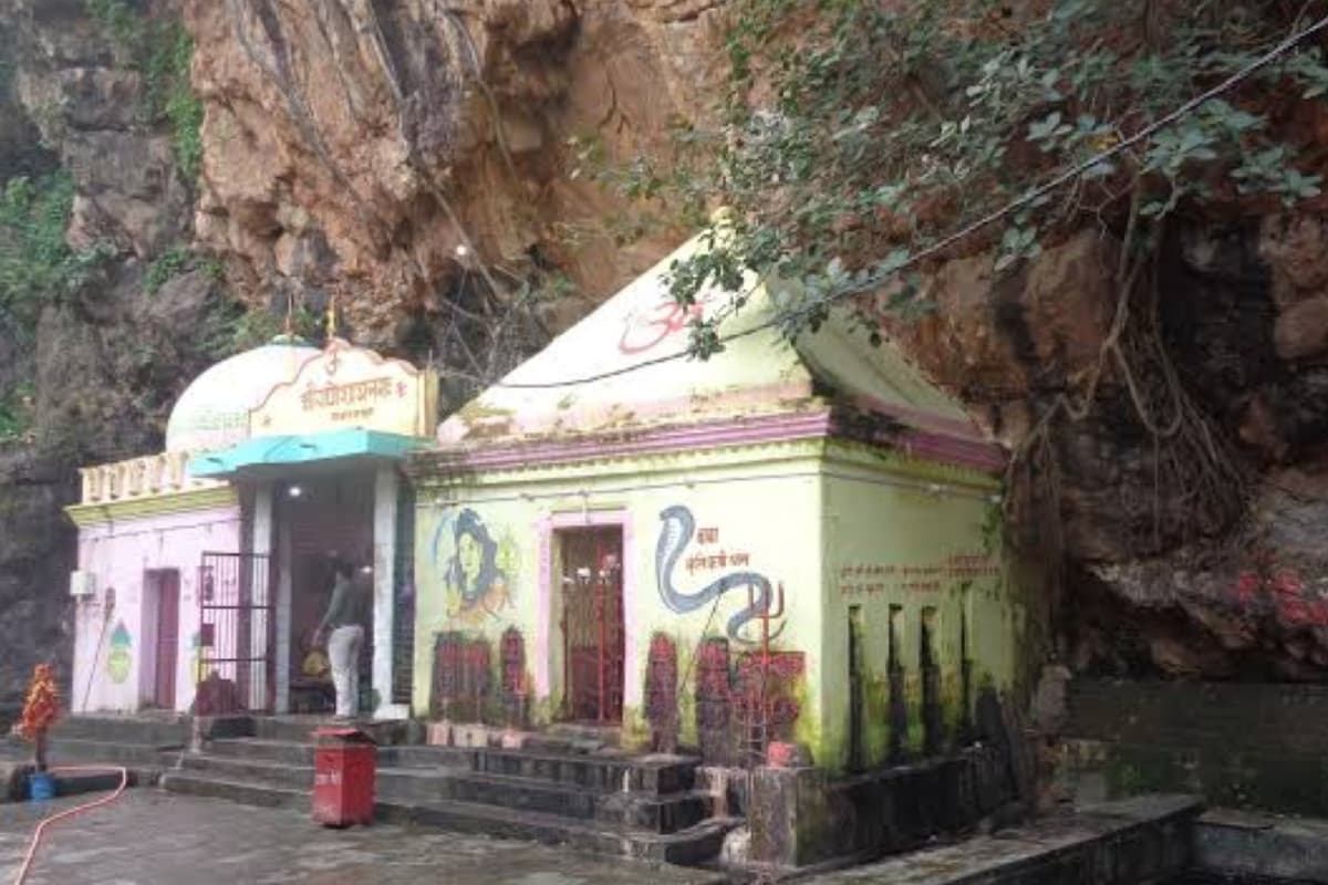 Bihar Tourism: आस्था का केंद्र है श्रृंगी ऋषि धाम, इतिहास से भी है जुड़ाव