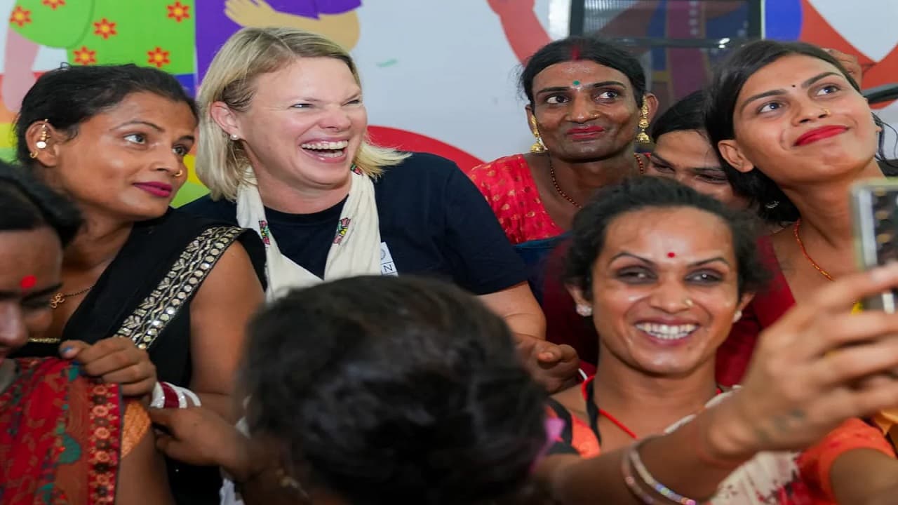 स्माइल पोर्टल के जरिए ट्रांसजेंडरों के जीवन में खुशहाली लाएगा UNDP