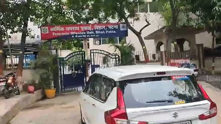 नीट पेपर लीक मामले में CBI की जांच तेज, वरिष्ठ अधिकारियों की टीम पहुंची EOU कार्यालय