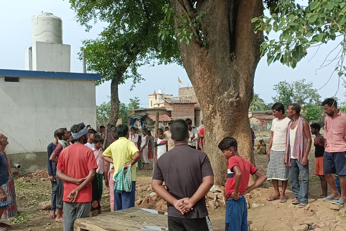 कोडरमा में ठनका गिरने से एक ही परिवार के दो बच्चों की मौत