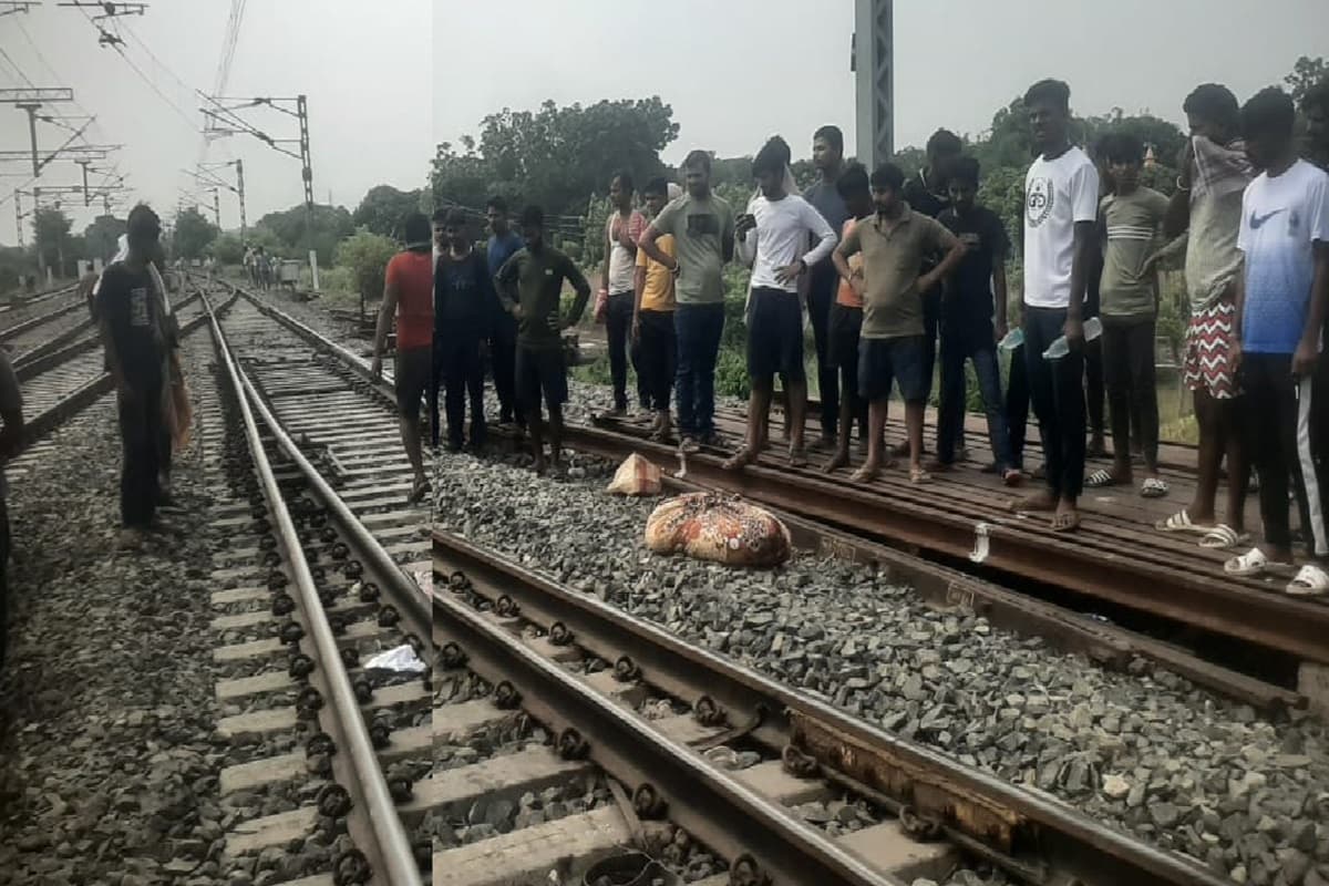 Bihar News: ईयरफोन लगाकर रेलवे ट्रैक पर चल रही थी 2 छात्राएं, ट्रेन की चपेट में आने से हुई मौत