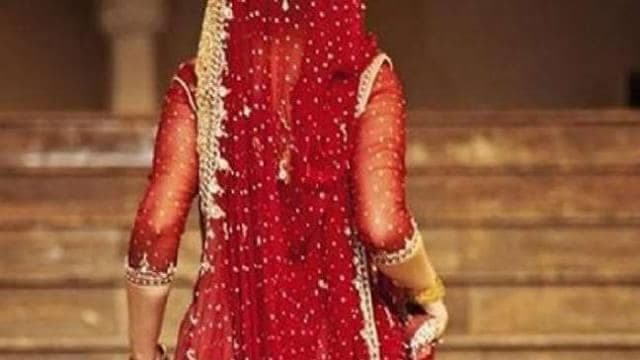 Robber Bride: मुजफ्फरपुर में शादी के 3 दिन बाद प्रेमी संग भागी दुल्हन, गहने और कैश पर भी हाथ किया साफ