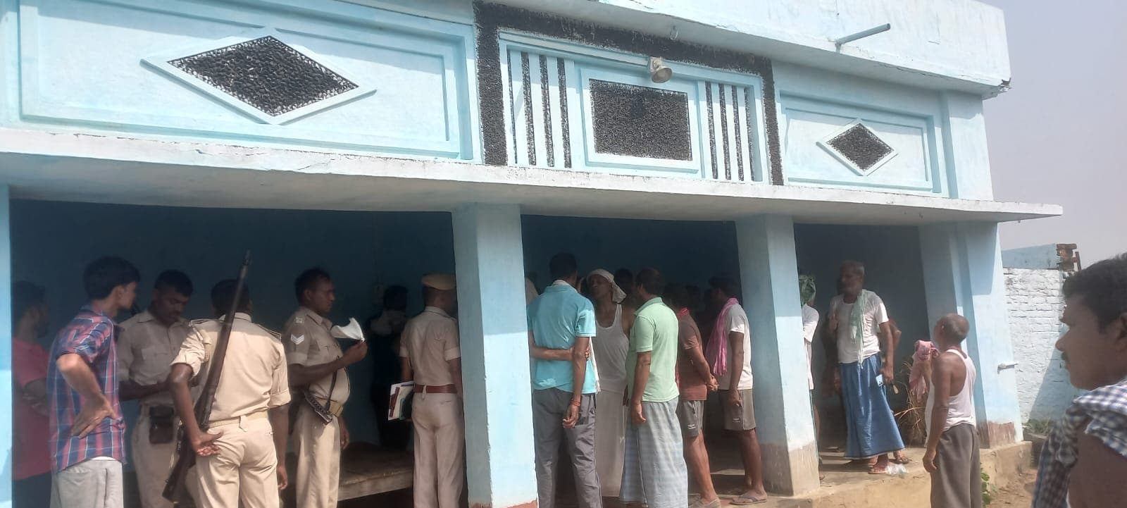 Bihar News: बांका में बुजुर्ग दंपति की हत्या, सोये अवस्था में ही पति-पत्नी पर कुल्हाड़ी से हमला करके भागे बदमाश