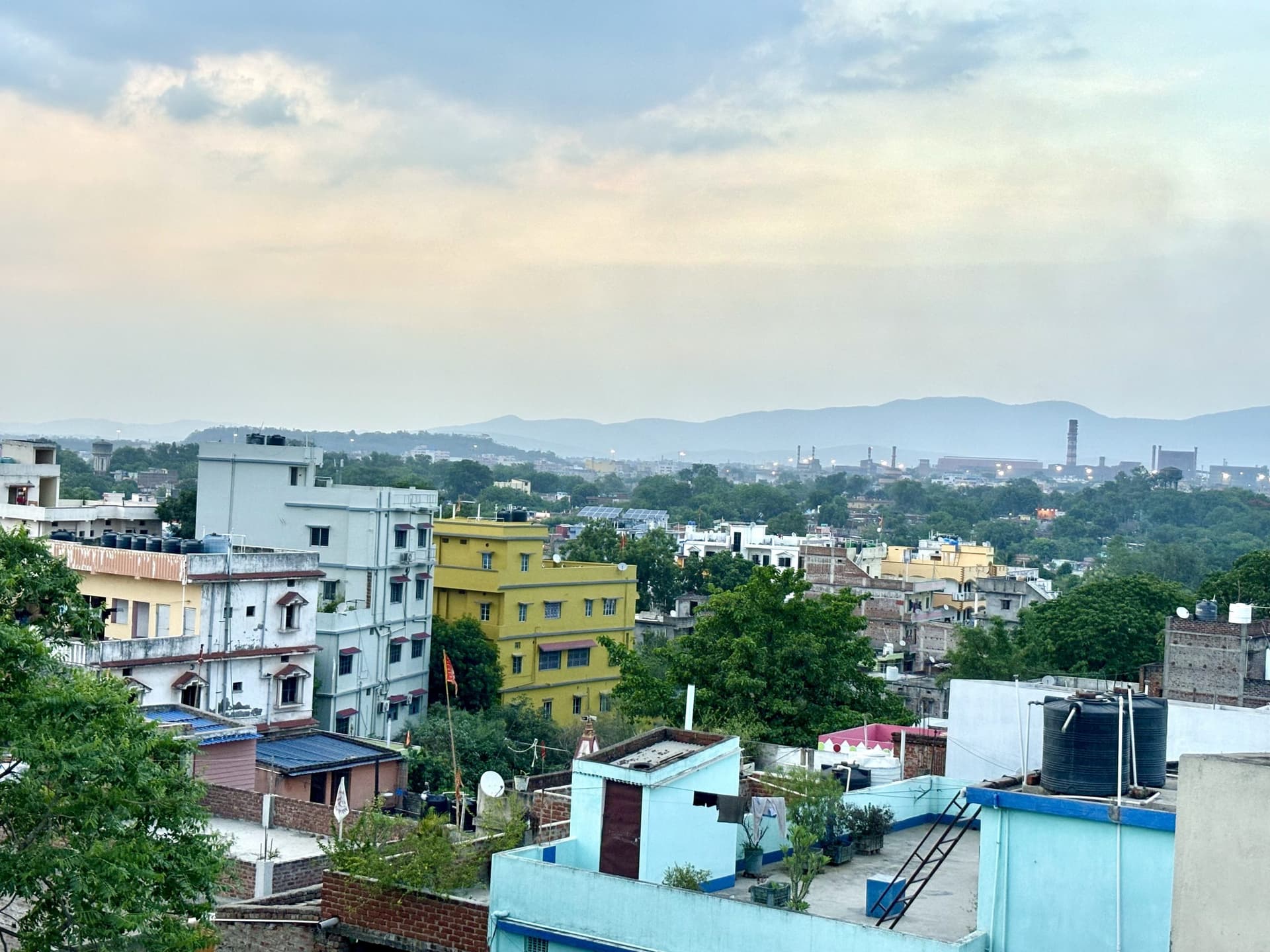 जमशेदपुर बीडीओ ने रेलवे अधीन क्षेत्र में मुखिया फंड से विकास कार्य पर लगायी रोक, पंचायत सचिवों को लिखा पत्र