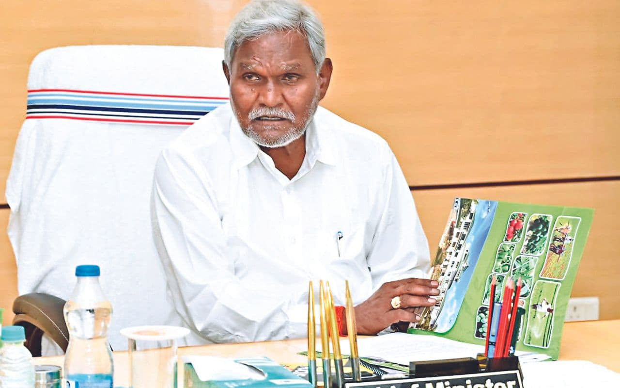 Jharkhand News: 40 लाख महिलाओं के लिए चंपाई सोरेन सरकार लाई बहन-बेटी स्वावलंबन प्रोत्साहन योजना, मिलेंगे इतने रुपए