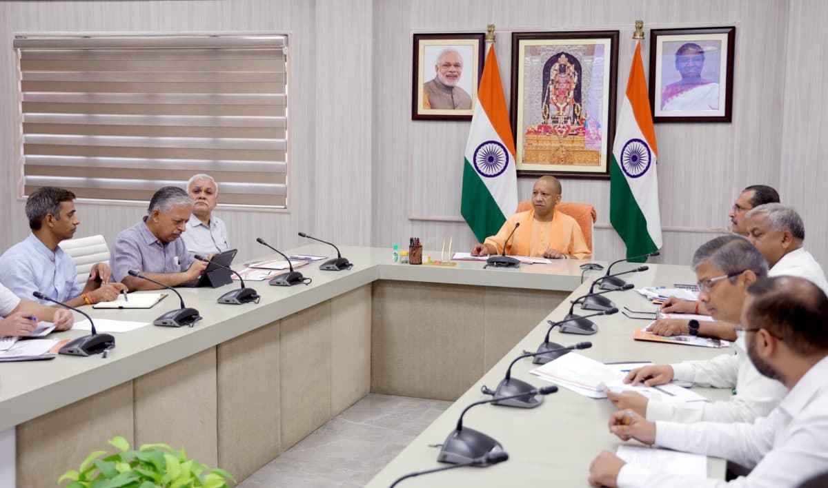 UP News: यूपी में छोटे होटलों के लिए बदलेगा बिल्डिंग बाईलॉज, शाहजहांपुर विकास प्राधिकरण बनेगा