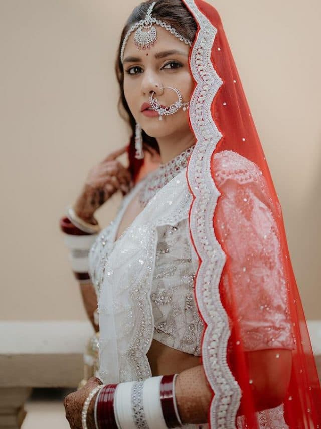 VIDEO: निखिल पटेल संग तलाक की खबरों के बीच ब्राइडल लुक में दलजीत कौर ने कराया फोटोशूट