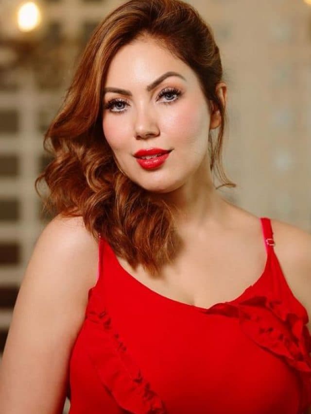 TMKOC: जेठालाल नहीं बल्कि इस बॉलीवुड एक्टर की दीवानी हैं बबीता जी, जानें कौन है वो