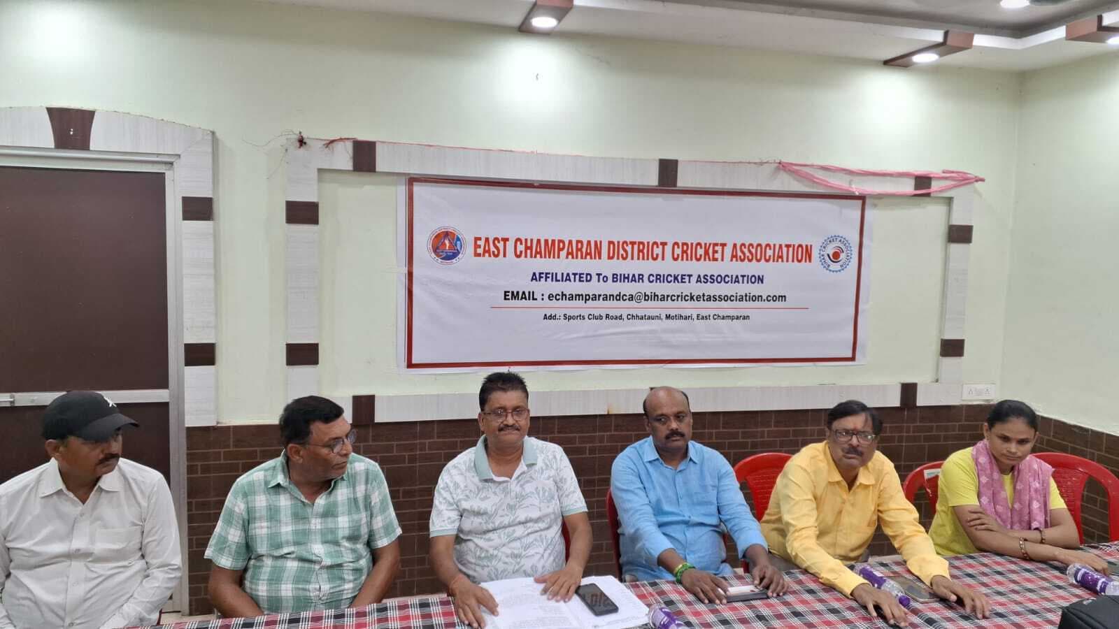 खिलाड़ियों व पंजीकृत टीमाें को गुमराह कर रहे पूर्व निलंबित उपाध्यक्ष