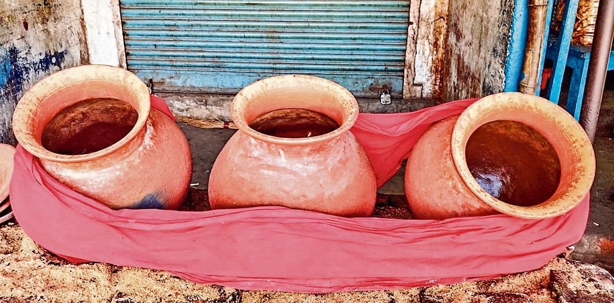 राजगांगपुर : नगरपालिका ने खोला प्याऊ, कहीं पानी नहीं, तो कहीं लगा गंदगी का अंबार