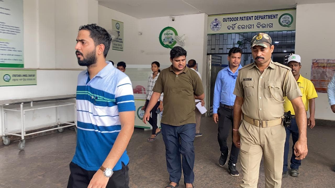 राउरकेला सरकारी अस्पताल : चौबीस घंटे के अंदर 12 लोगों की लू लगने से मौत, 23 इलाजरत