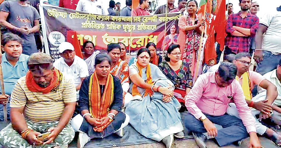 श्रमिक की मौत पर भाजपाकर्मियों ने किया पथावरोध