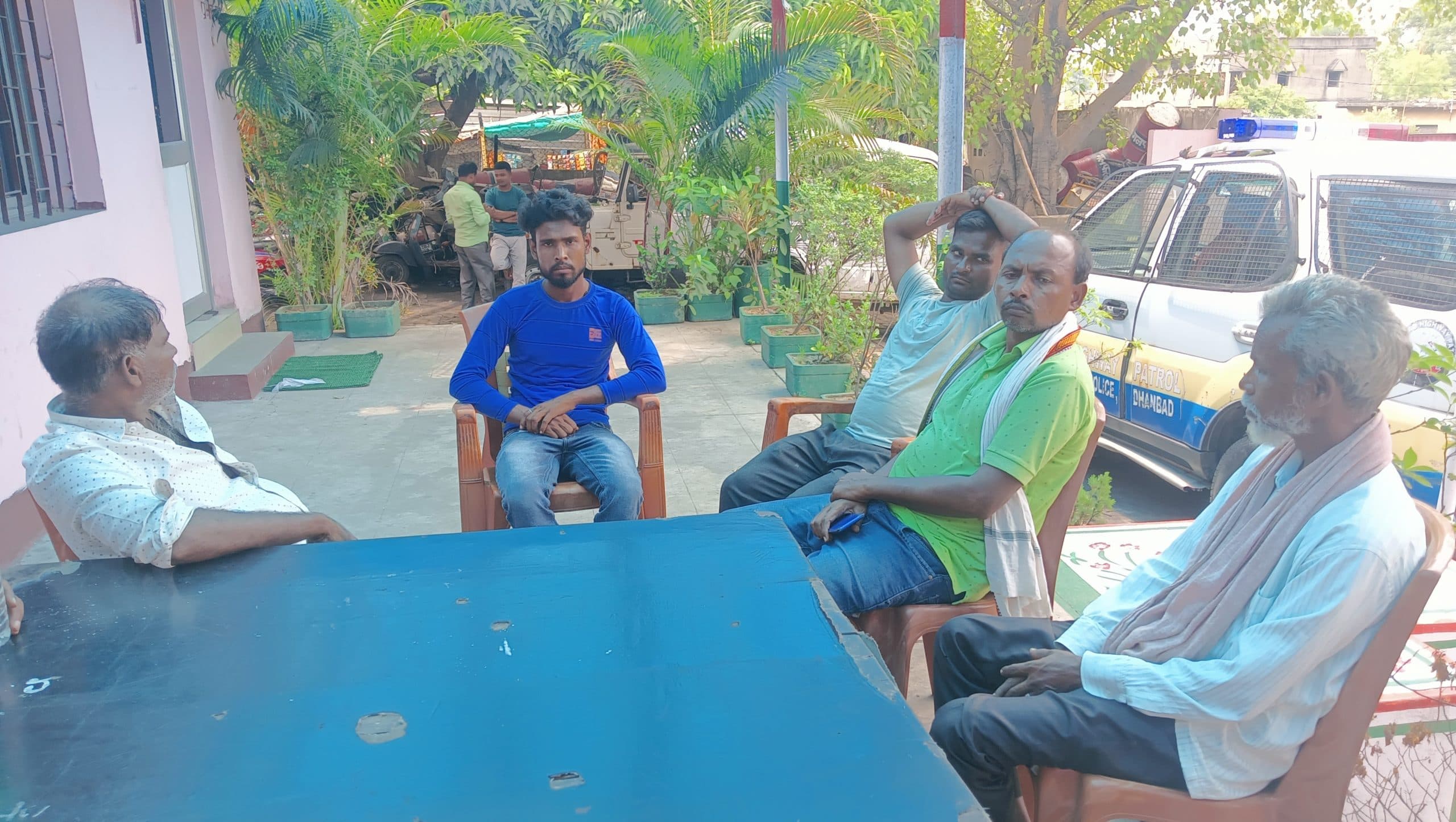 युवती की हुई पहचान, घर से ढाई लाख रुपये लेकर निकली थी