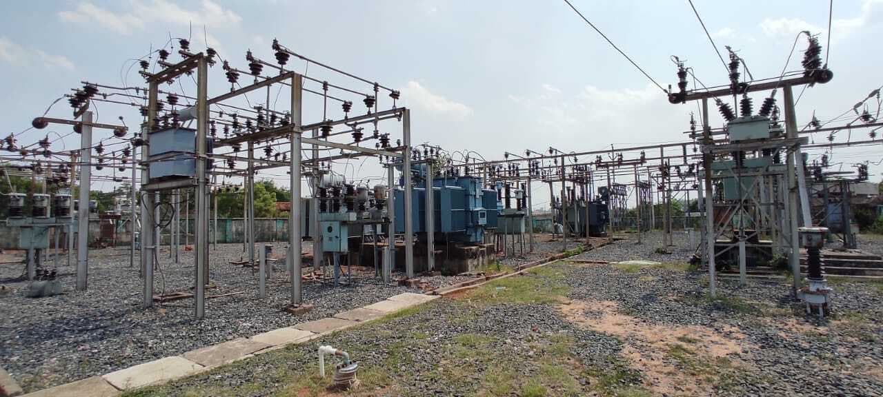 मधुपुर के कई इलाकों में चार दिनों से बिजली संकट, छह-सात घंटे ही आपूर्ति