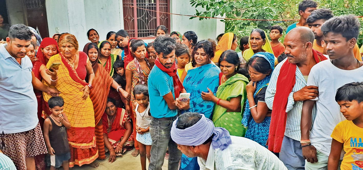 हाइवा की चपेट में आने से साइकिल सवार युवक की गयी जान