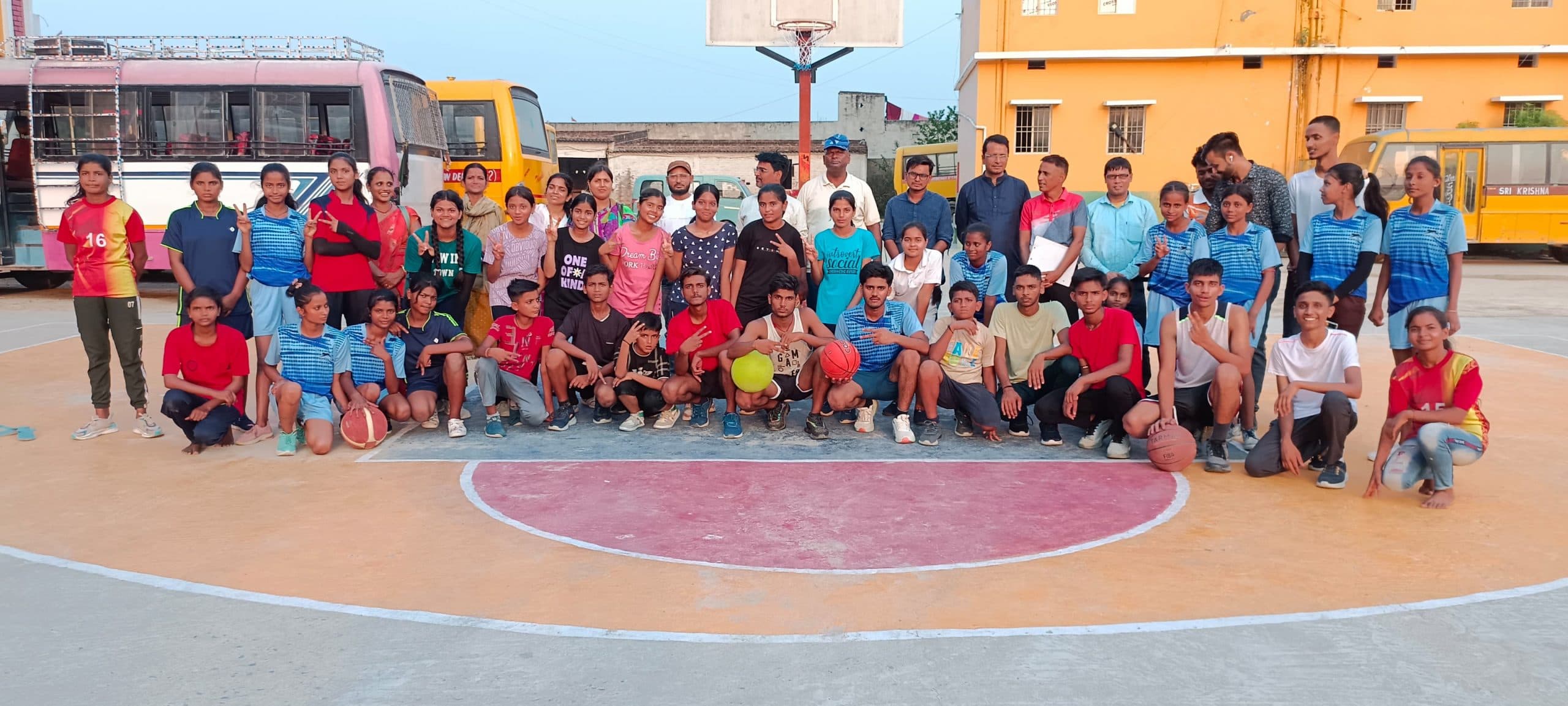 राज्यस्तरीय बास्केटबॉल प्रतियोगिता के लिए जिला के बालक-बालिका वर्ग के खिलाड़ी चयनित