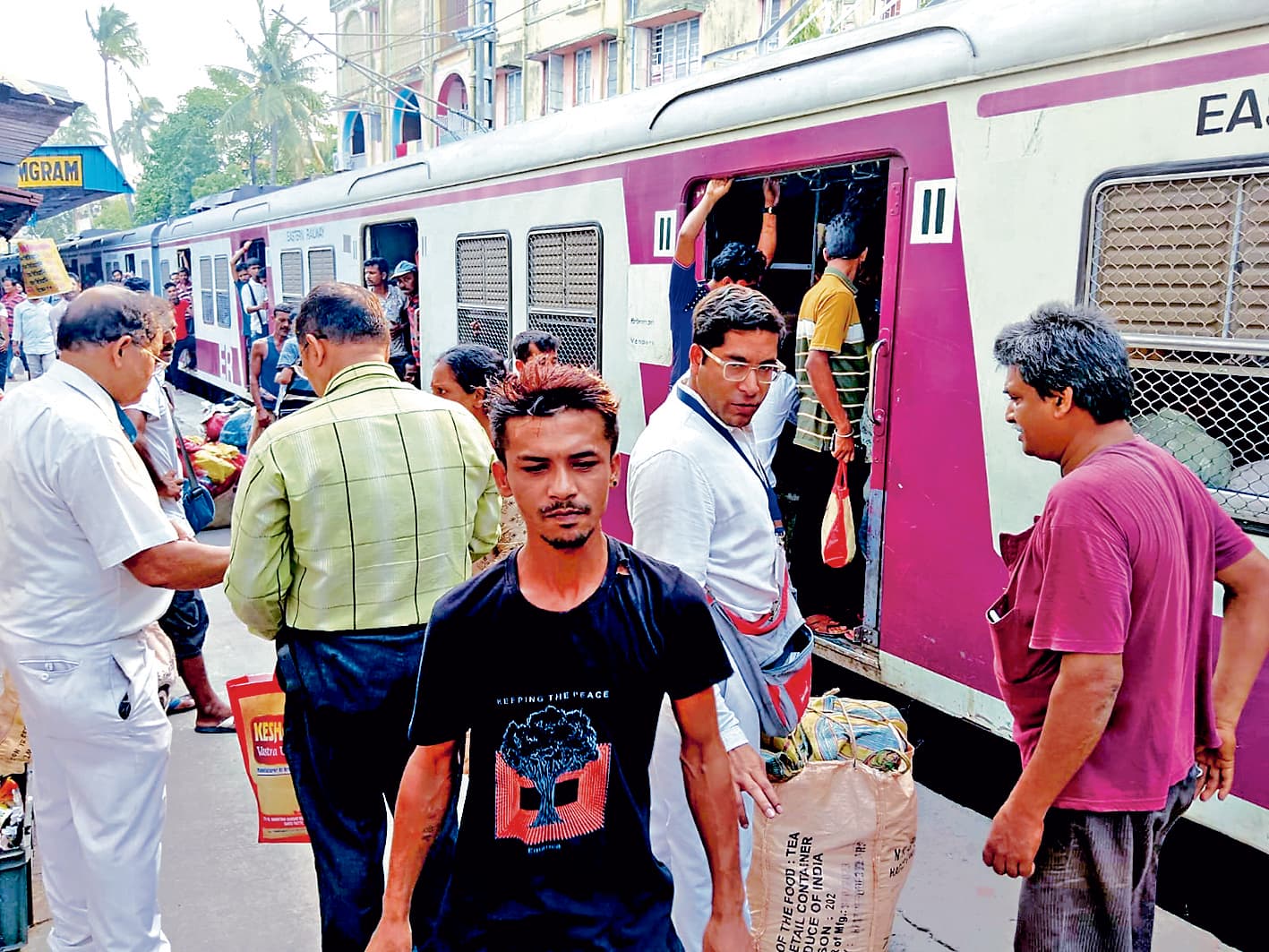 सियालदह मंडल में चला विशेष जांच अभियान