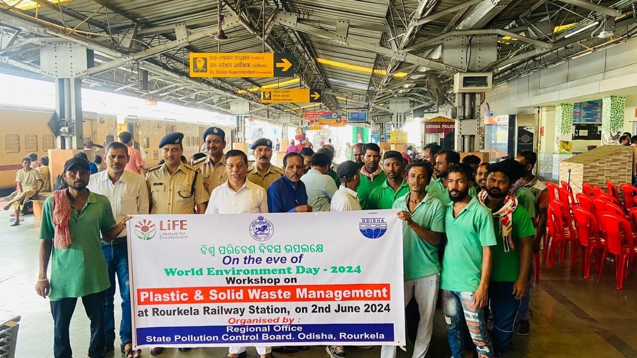 राउरकेला स्टेशन में कार्यशाला में प्लास्टिक व ठोस कचरा प्रबंधन की मिली जानकारी