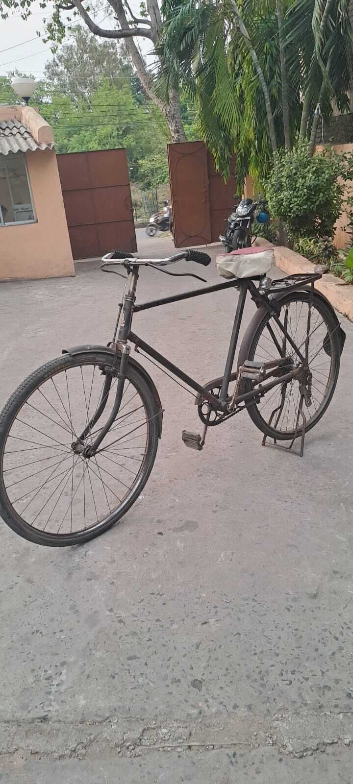 विश्व साइकिल दिवस : साइकिल हमारी जान से है प्यारी