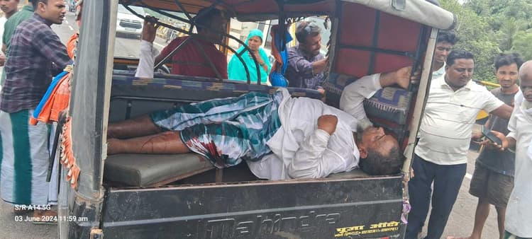 सड़क दुर्घटना में बाइक सवार दो व्यक्ति घायल