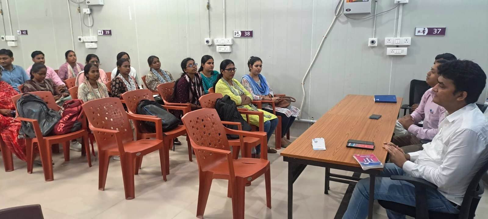 मुंगेर के 17 एचडब्लूसी पर शुरू हुआ इन्क्वास की तैयारी, डीपीएम ने की बैठक