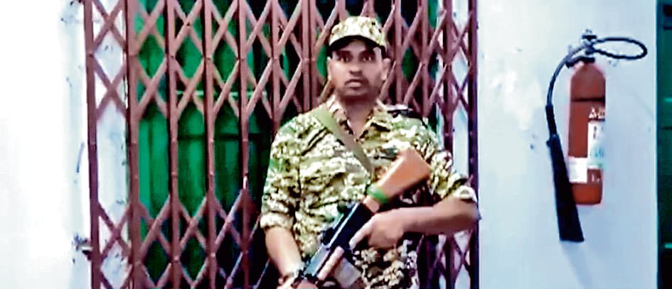 सिउड़ी रामकृष्ण शिल्प विद्यापीठ भवन में स्ट्रॉन्ग रूम