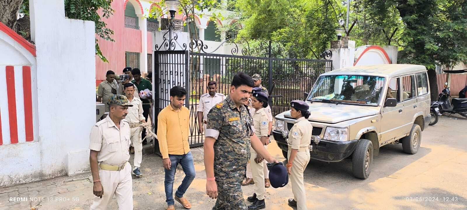 दहेज हत्या के आरोपी पुलिस के जवान को भेजा गया जेल, अन्य आरोपी हैं फरार