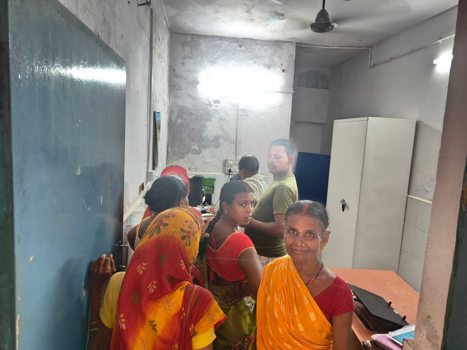 बीपी की जांच नहीं होने पर मरीजों ने किया हंगामा