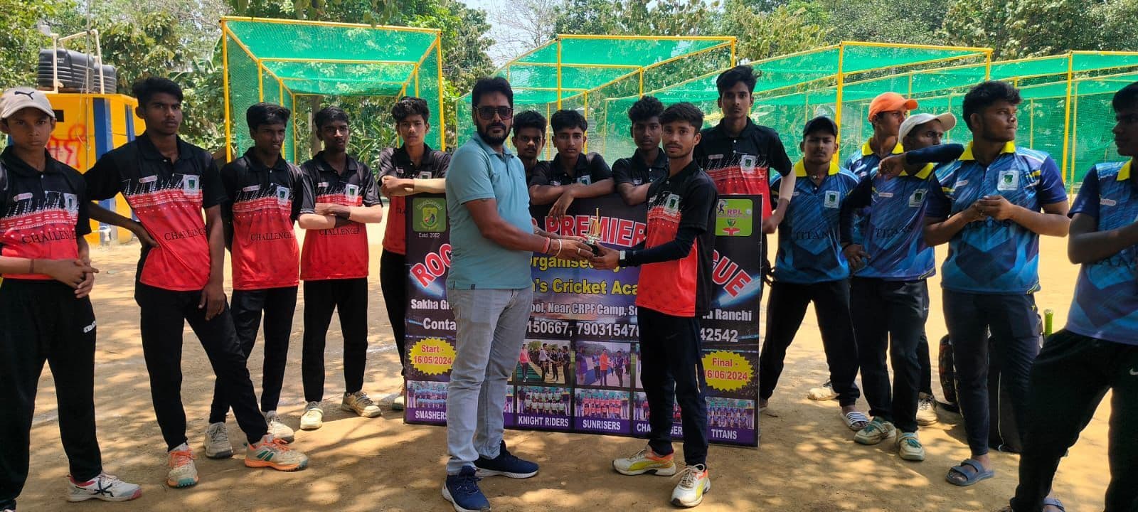 रॉकमैंस प्रीमियर लीग: चैलेंजर्स और नाइट राइडर्स जीते