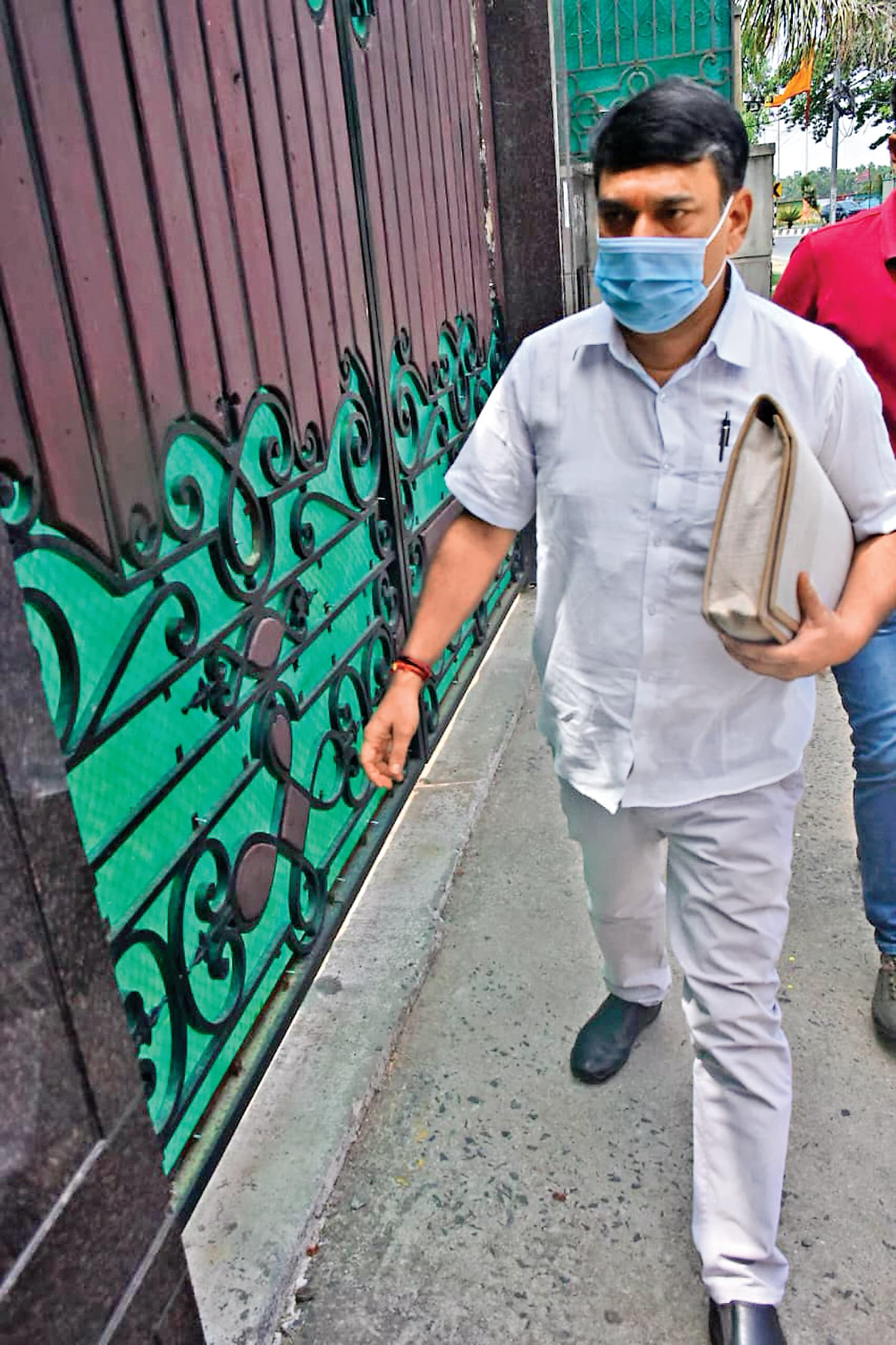 इडी से बोले मनीष रंजन : वेतन के अलावा खेती से भी आय, वैध स्रोत से खरीदी संपत्ति