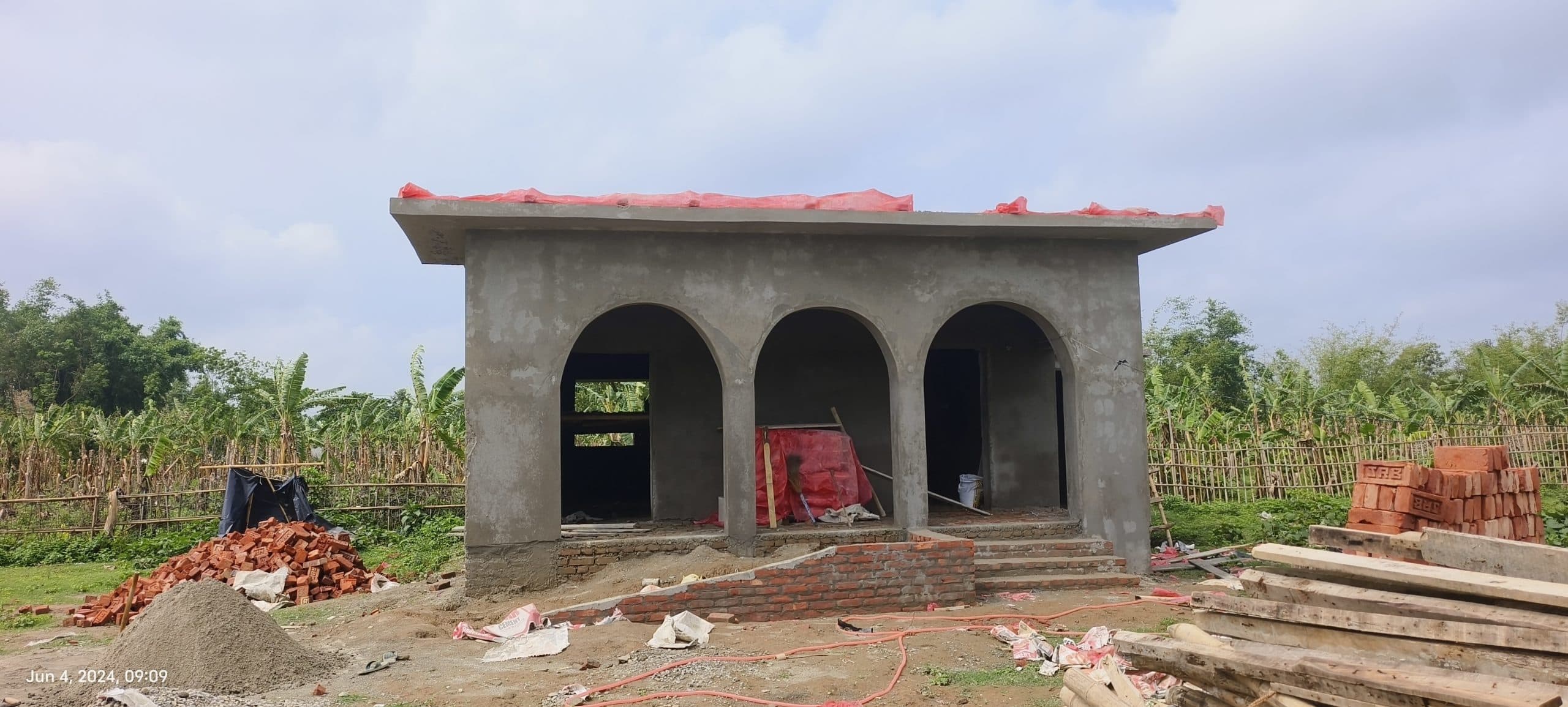 निर्माणाधीन विद्यालय भवन वाले नया प्रावि चेंगामारी उत्तरटोला को  मवि  में किया मर्ज