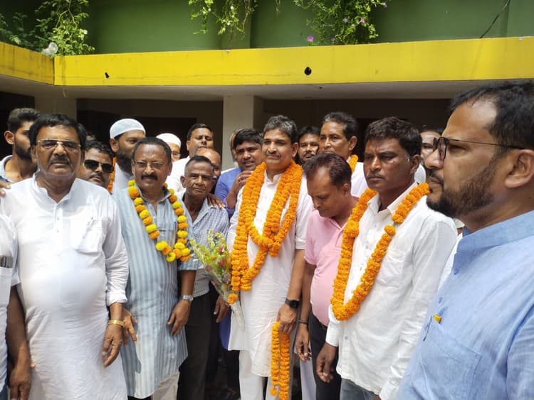 सीएम नीतीश सहित अन्य लोगों को इडी गठबंधन का साथ दे मजबूत सरकार बनाने की अपील की