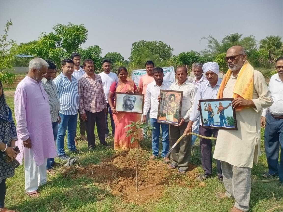 जलवायु परिवर्तन के प्रभावों से बचाव के लिए वृक्षों को करना होगा संरक्षित : घनश्याम