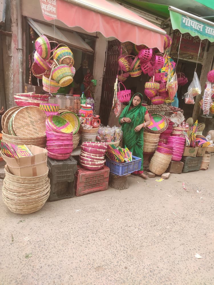 पति की सलामती का प्रतीक लोकपर्व वट सावित्री आज, तैयारी पूरी