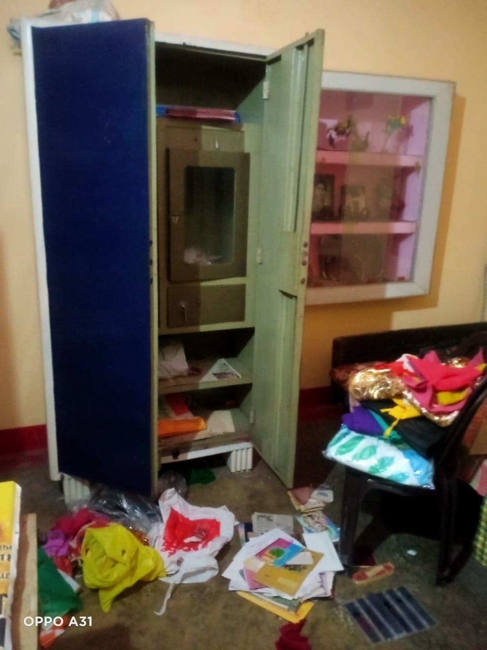 बीएसएफ के कमांडेंट के घर आभूषण सहित लाखों की चोरी