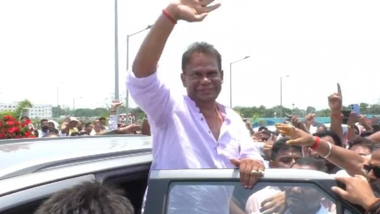 राउरकेला पहुंचने पर पूर्व केंद्रीय मंत्री दिलीप राय का हुआ भव्य स्वागत, बोले वादों को पूरा करुंगा