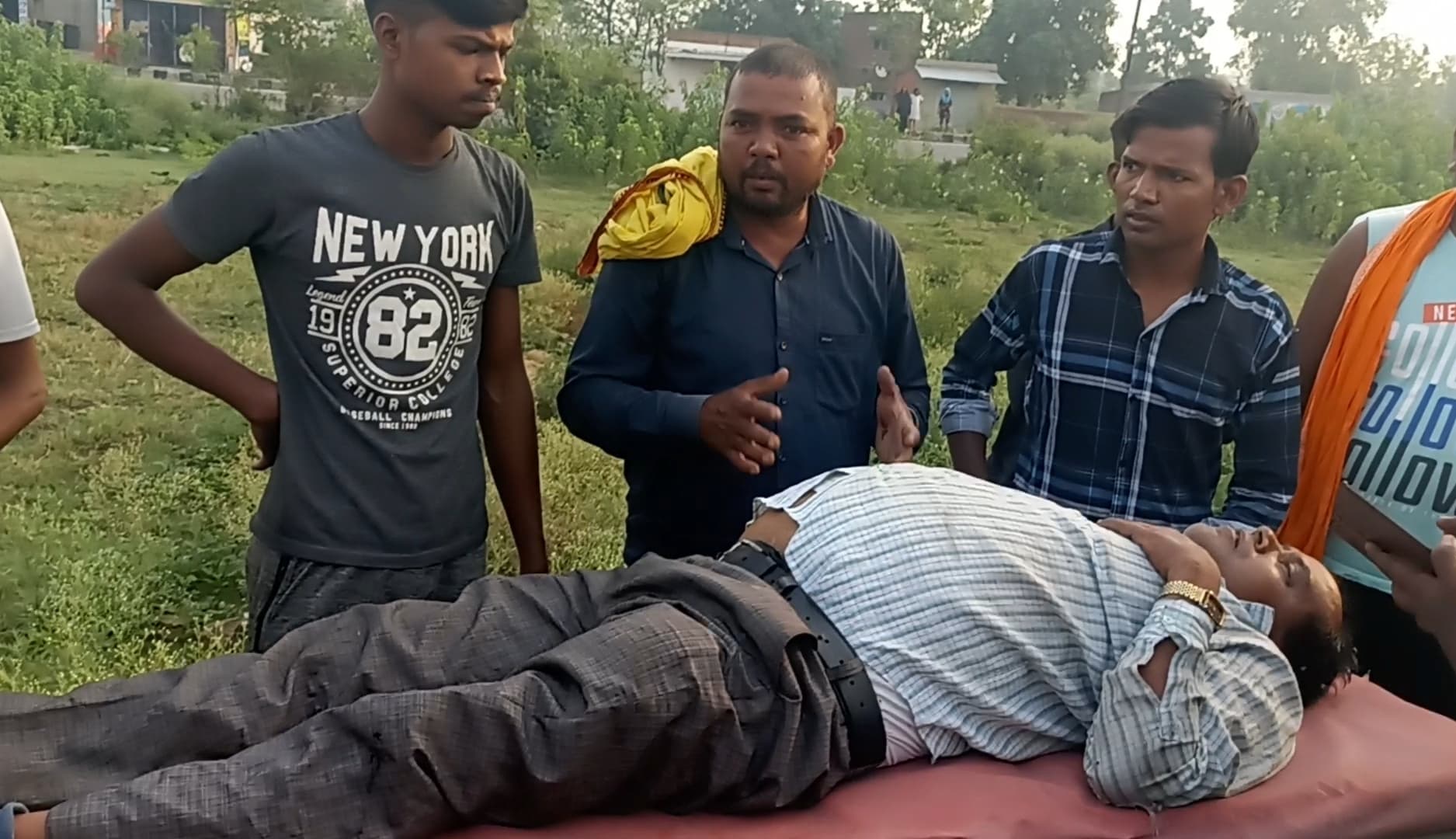 भुरुंगिया में सड़क हादसे में ओवरमैन घायल