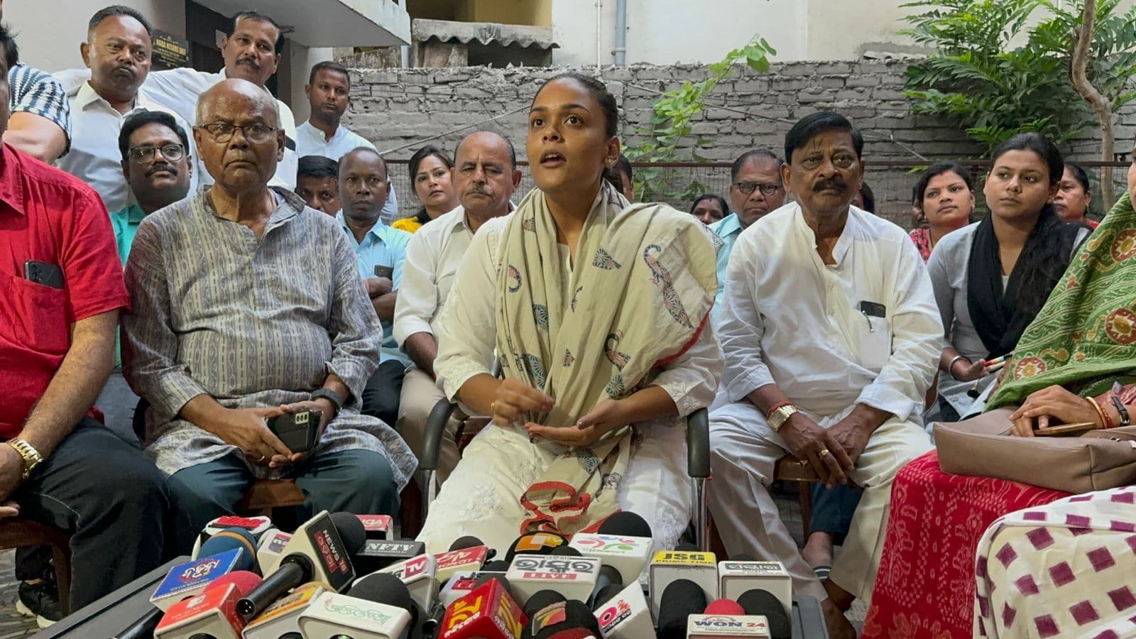 झारसुगुड़ा : दीपाली दास ने मतदाताओं का जताया आभार, बोलीं-विकास के लिए सदैव तत्पर रहेगा बीजद