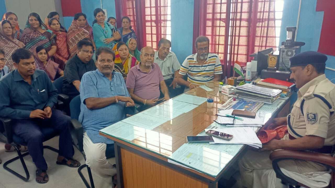 पांच दिन बाद भी जैन मंदिर में हुई चोरी का नहीं लगा सुराग,  नाराज शहरवासी पहुंचे थाने