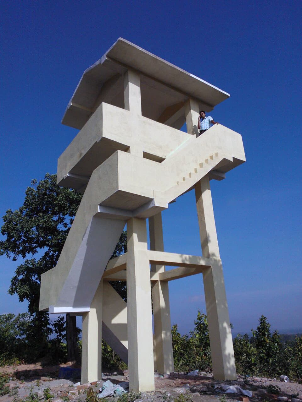 खतरे में मैक्लुस्कीगंज का वॉच टॉवर का अस्तित्व